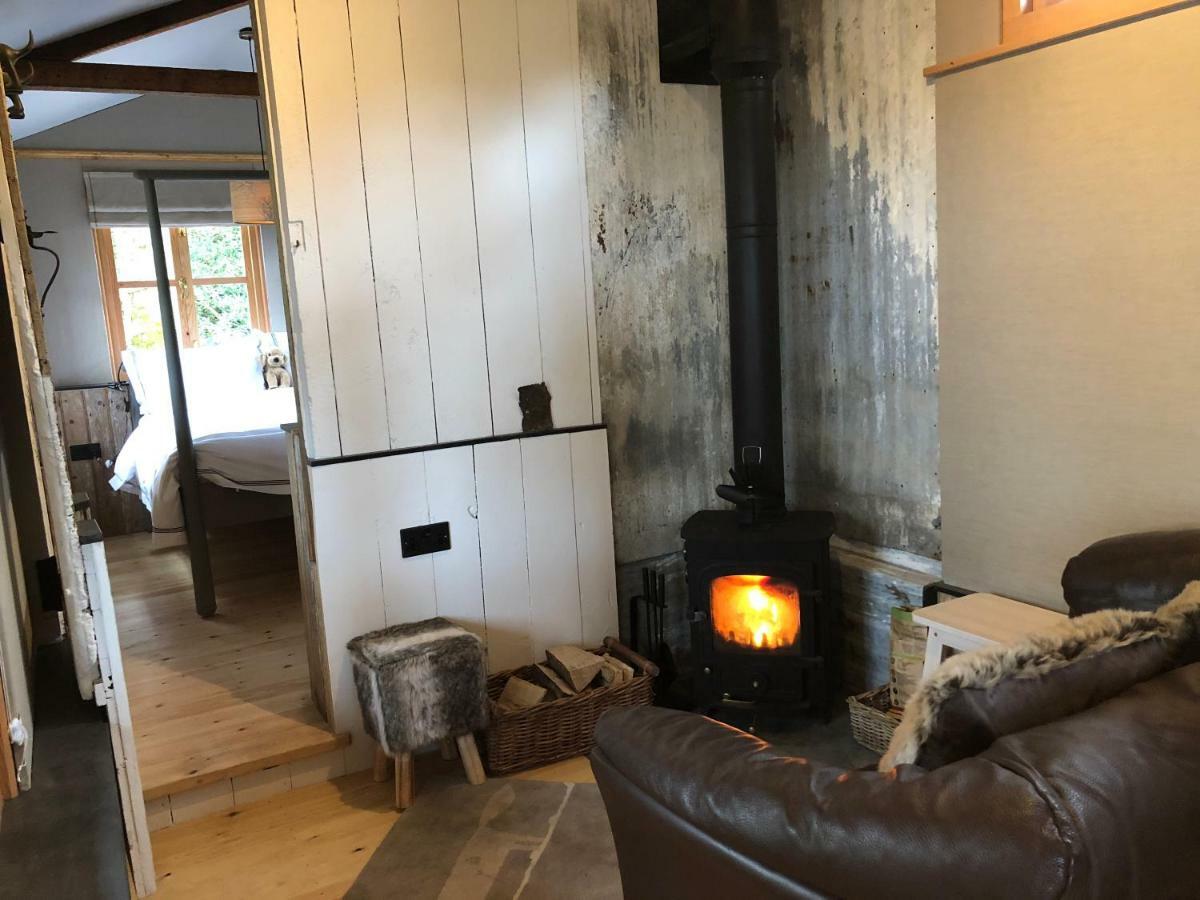 Faraway Follies Villa Llandegla Bagian luar foto
